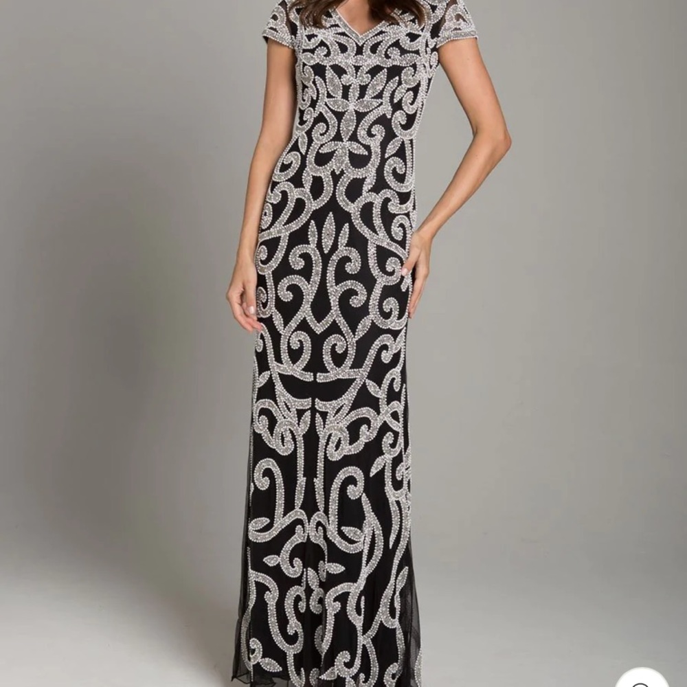 LARA fitted gown 29901